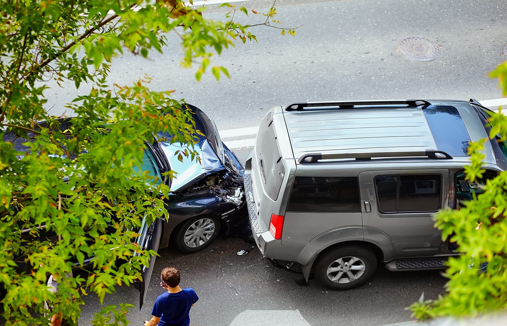 Seguro de auto te ampara si te chocan mientras estás estacionado