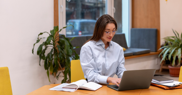 Cómo usar ChatGPT o IA para redactar mensajes personalizados que conviertan